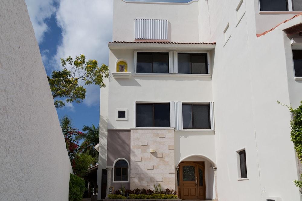 Elegant Lagoon Front Villa By Casa Paraiso Cancún Buitenkant foto
