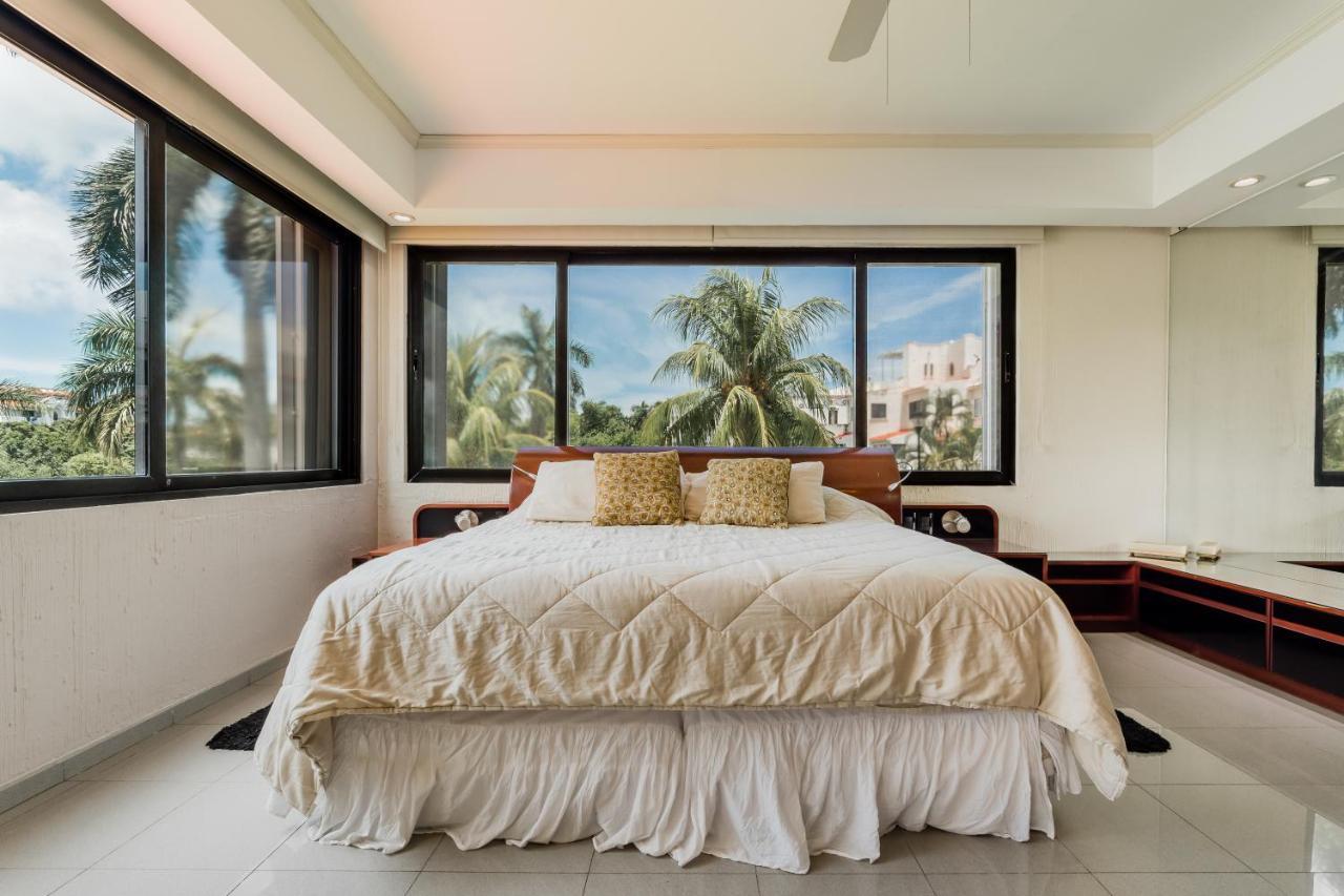 Elegant Lagoon Front Villa By Casa Paraiso Cancún Buitenkant foto
